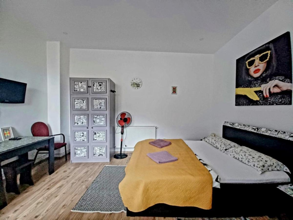 Brasov Central Studio ภายนอก รูปภาพ